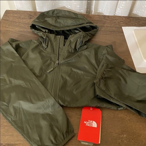 THE NORTH FACE Cyclone Packable Windbreaker - S - Picture 4 of 7